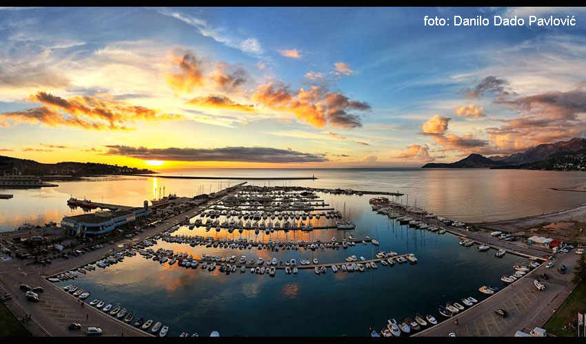 marina bar dado