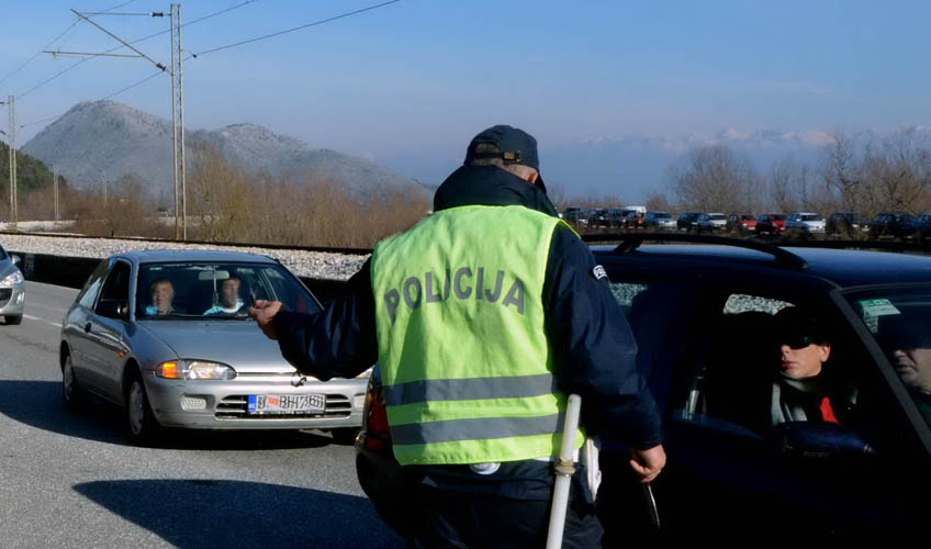 policija kontl