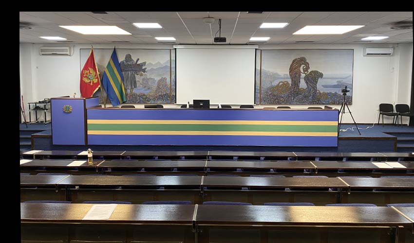 prazna sala so
