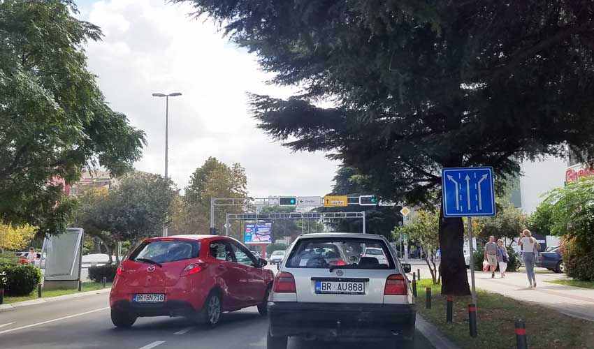 znak levo