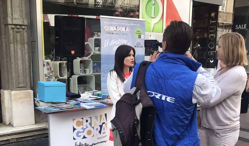 Road Show 001
