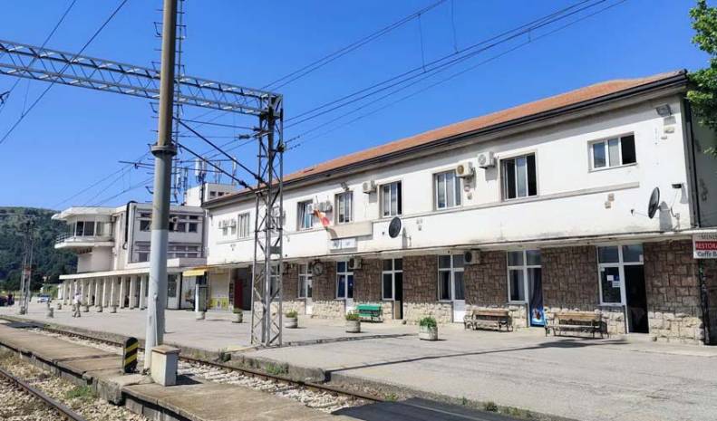 Štrajk & menadžment željeznice CG