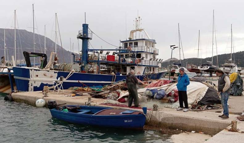 Stari ribar, stara barka & more